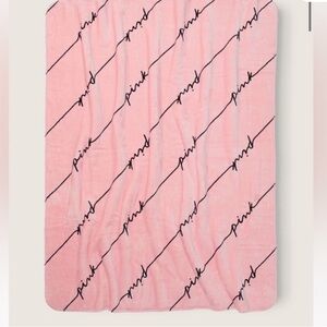 VICTORIA'S SECRET PINK Cozy-Plush Sherpa Blanket Silver Pink Linear Script